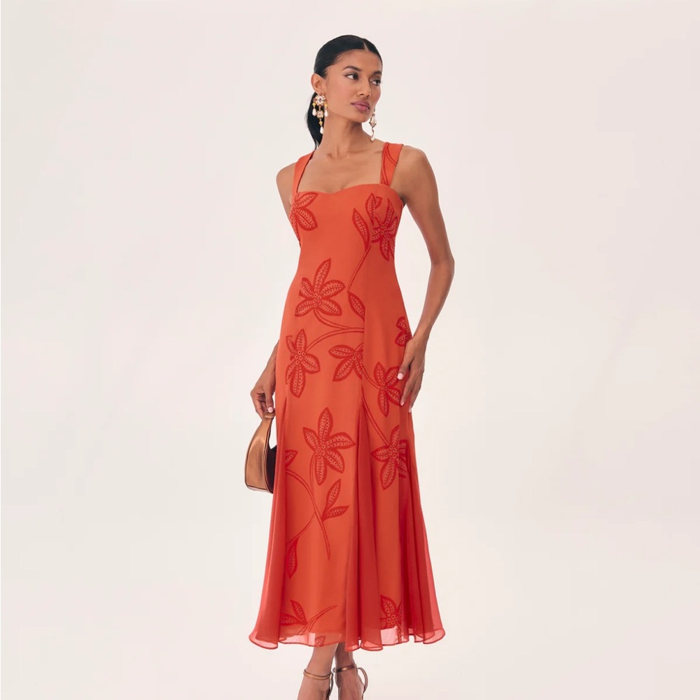 Elegant Orange Maxi Dress with Square Neck and Cap Sleeves